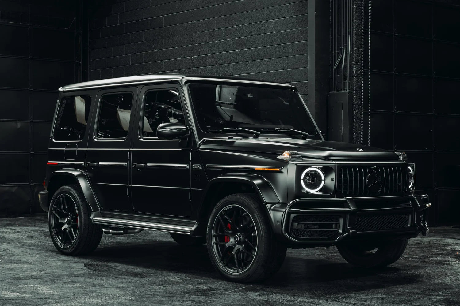 Mercedes-Benz G63 AMG – Luxury SUV Rental